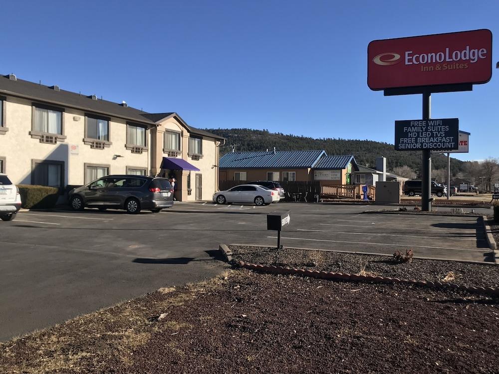 伊康洛奇套房酒店 威廉斯 外观 照片
